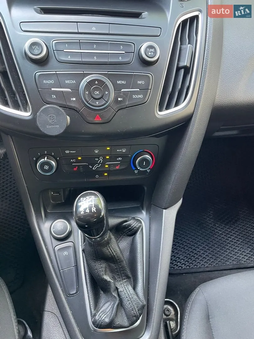 2016 Ford Focus - мініатюра 28