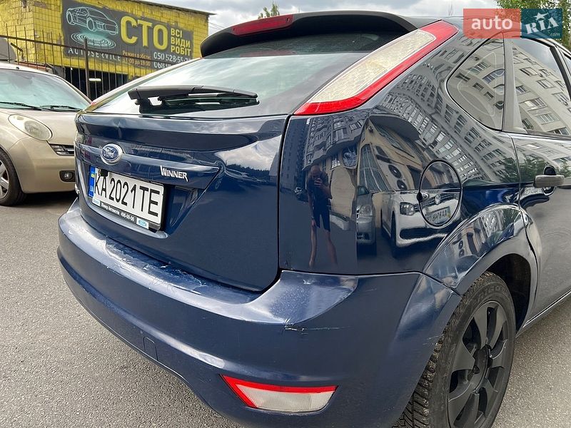 Хэтчбек Ford Focus 2011 в Смеле