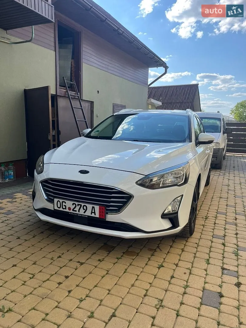 2020 Ford Focus - фото 1