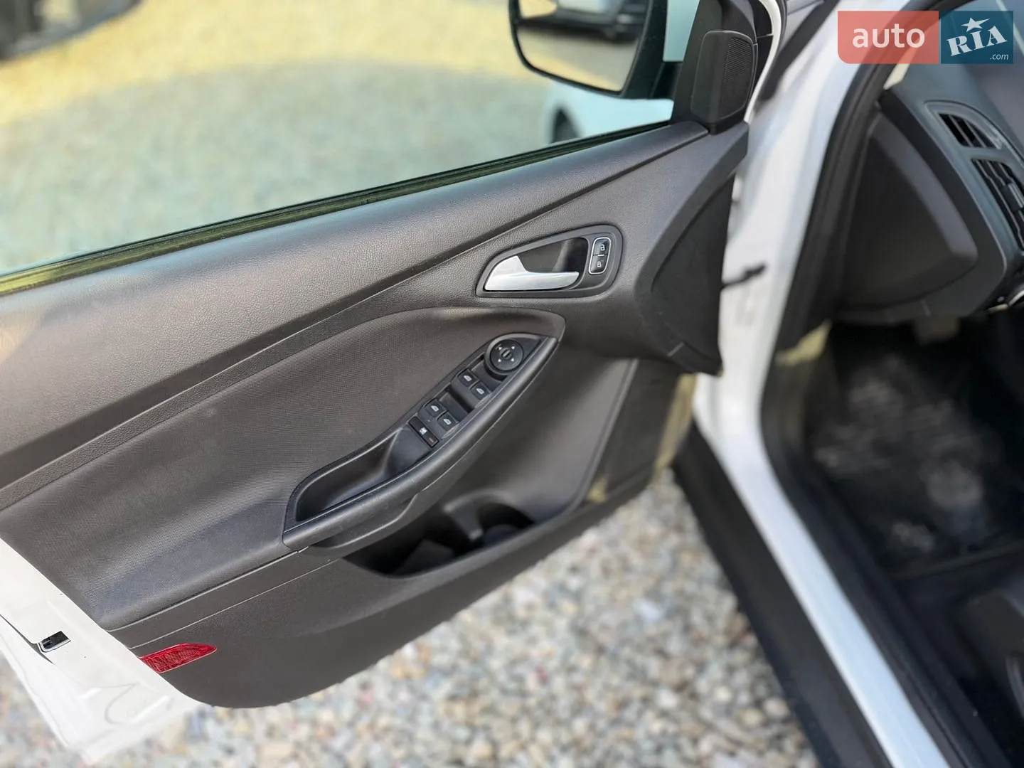 2015 Ford Focus - мініатюра 19