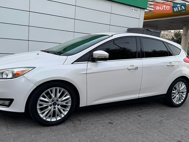 Хетчбек Ford Focus 2017 в Дніпрі