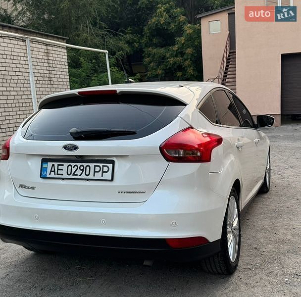 Хетчбек Ford Focus 2017 в Дніпрі