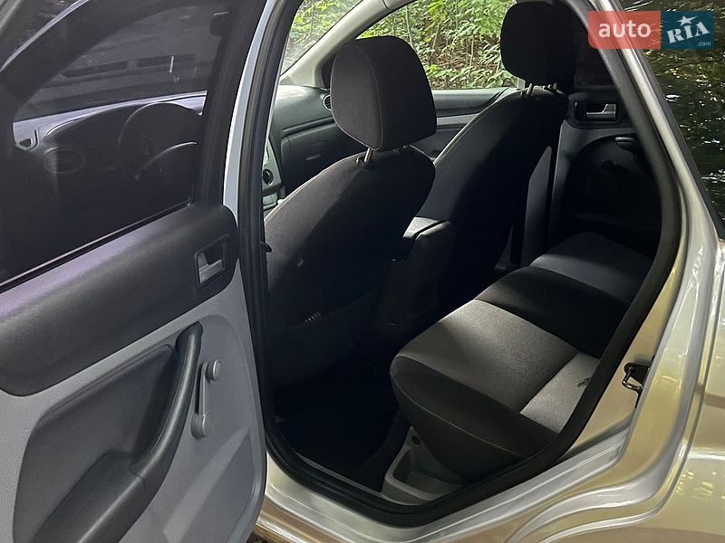 Хэтчбек Ford Focus 2008 в Виннице