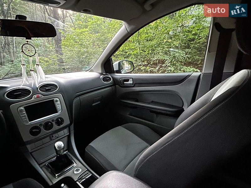 Хэтчбек Ford Focus 2008 в Виннице