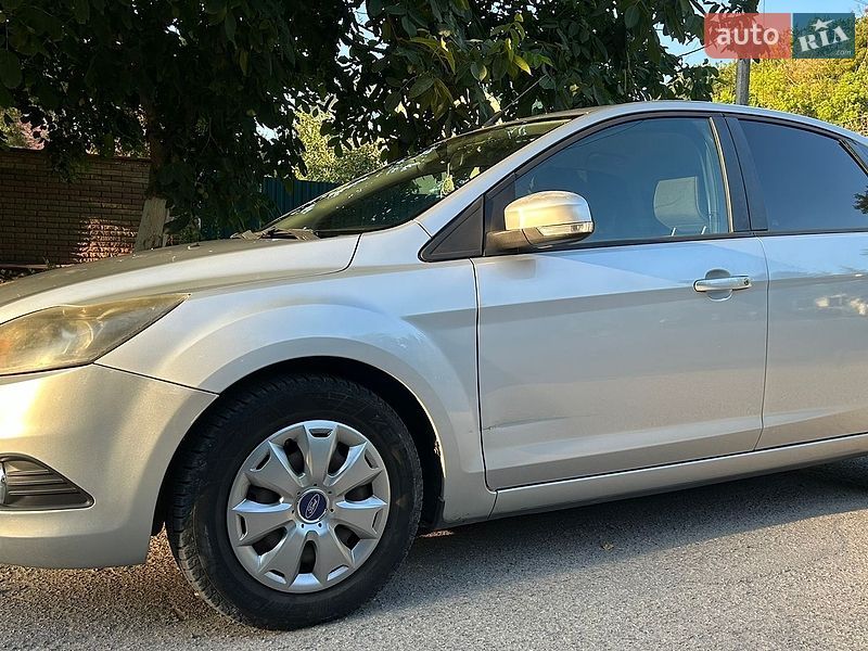 Хэтчбек Ford Focus 2008 в Виннице