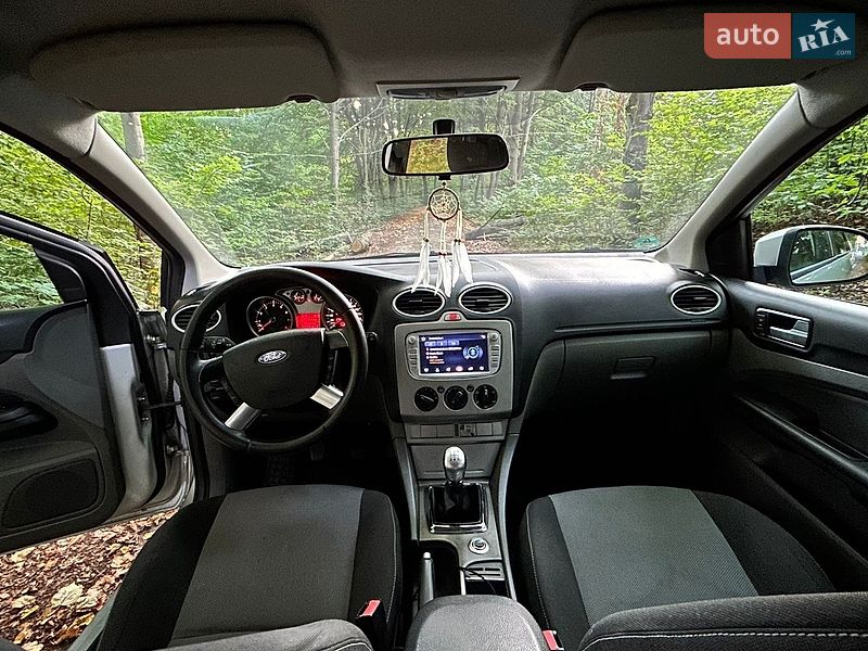 Хэтчбек Ford Focus 2008 в Виннице