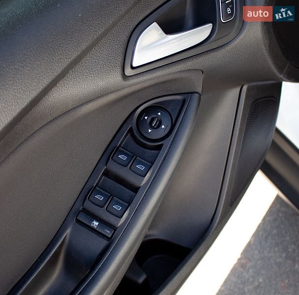 Седан Ford Focus 2015 в Житомире