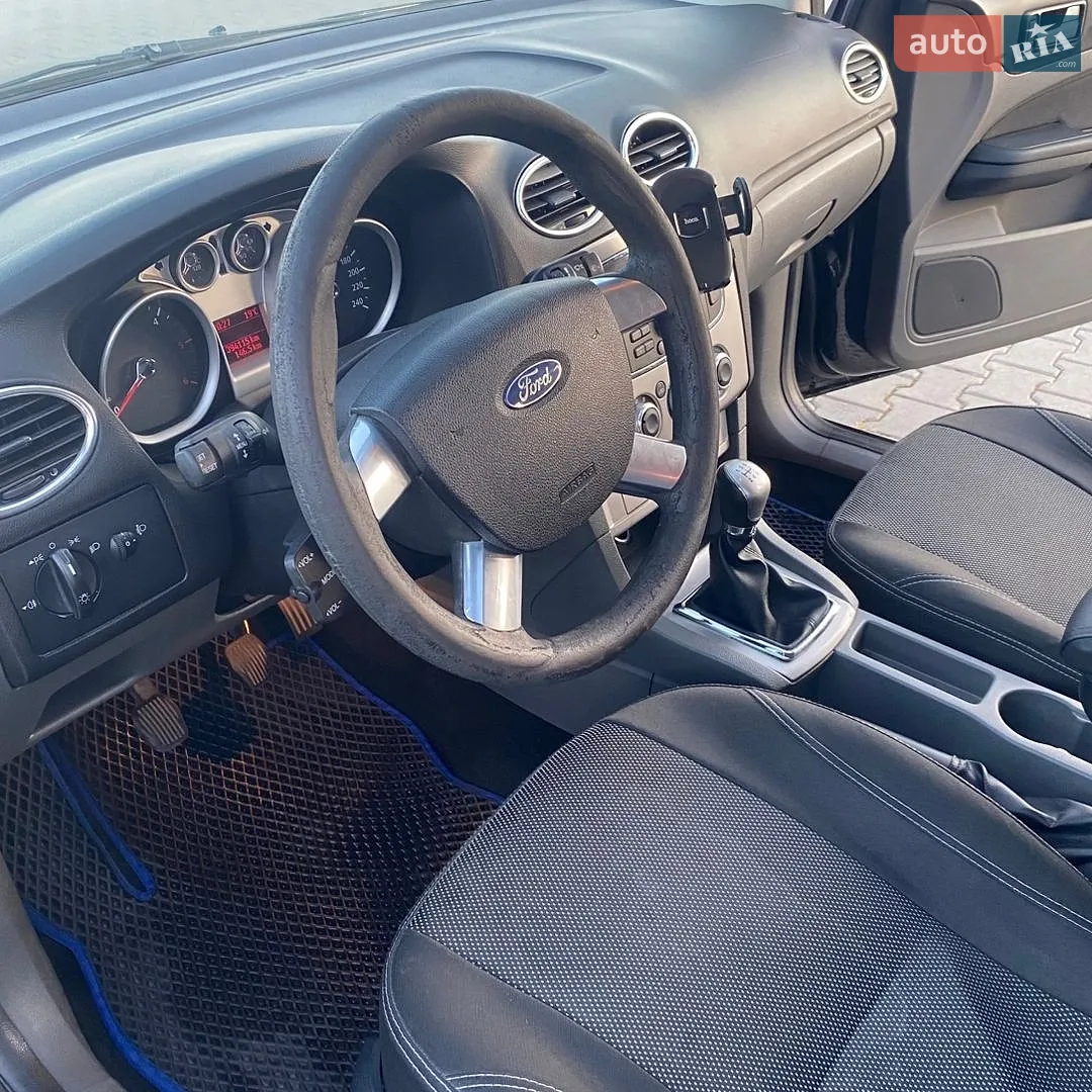 2010 Ford Focus - мініатюра 7