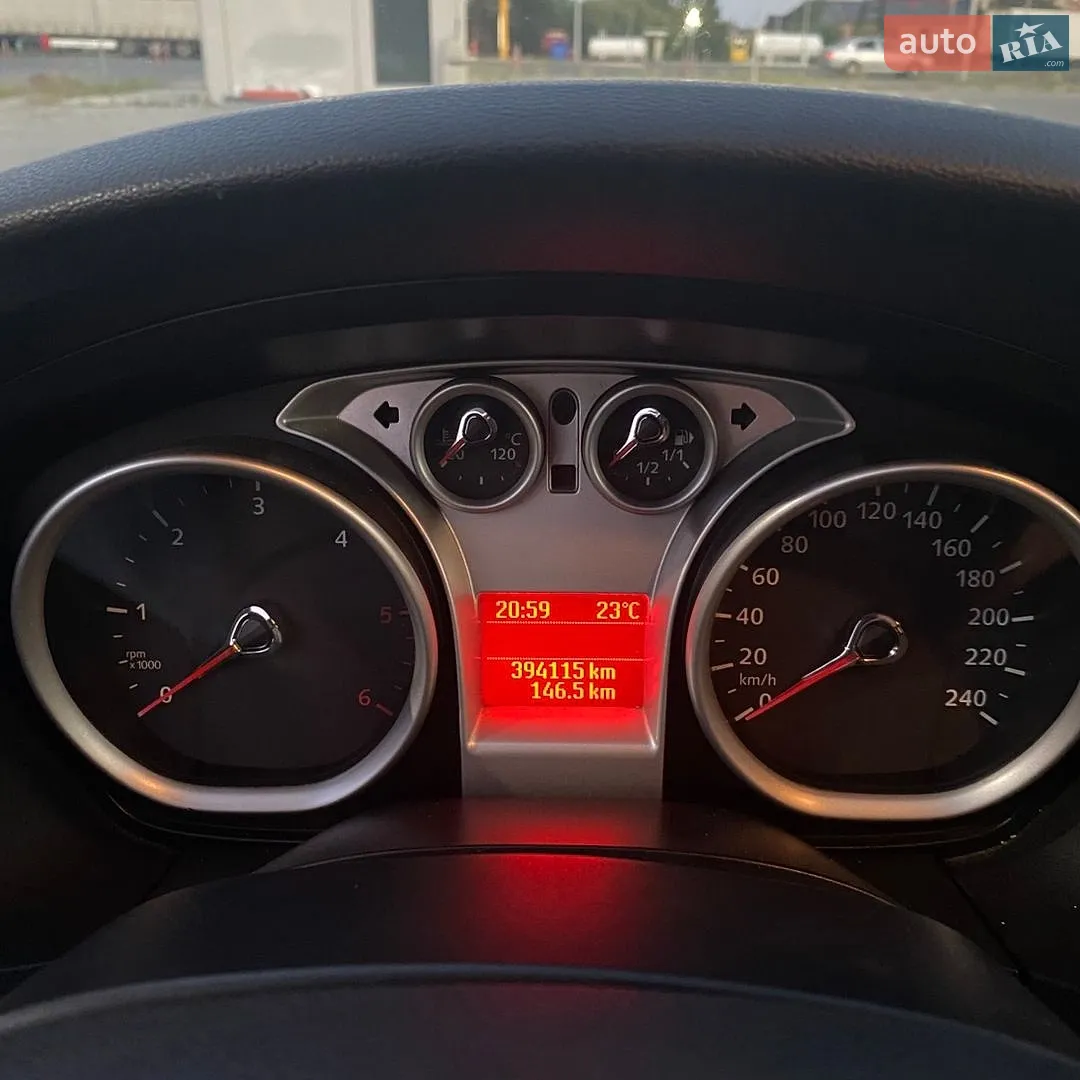 2010 Ford Focus - мініатюра 12