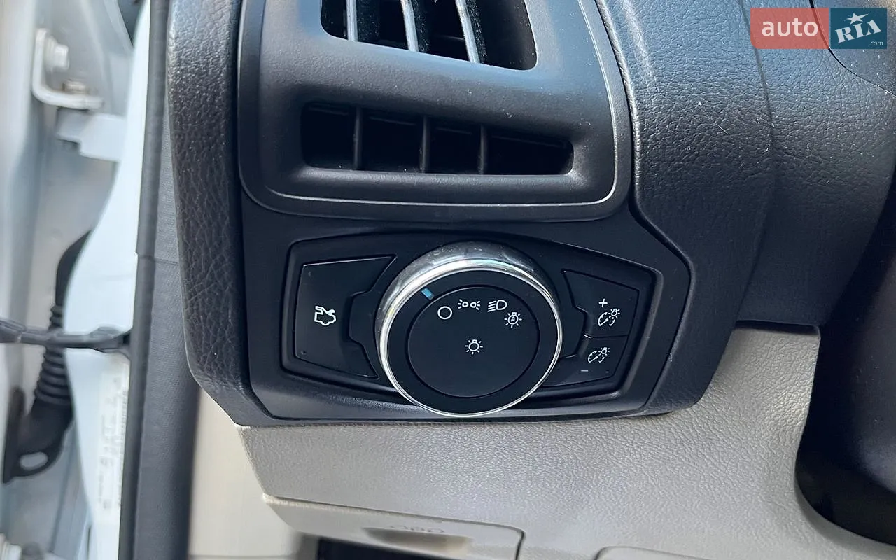 2013 Ford Focus - мініатюра 13