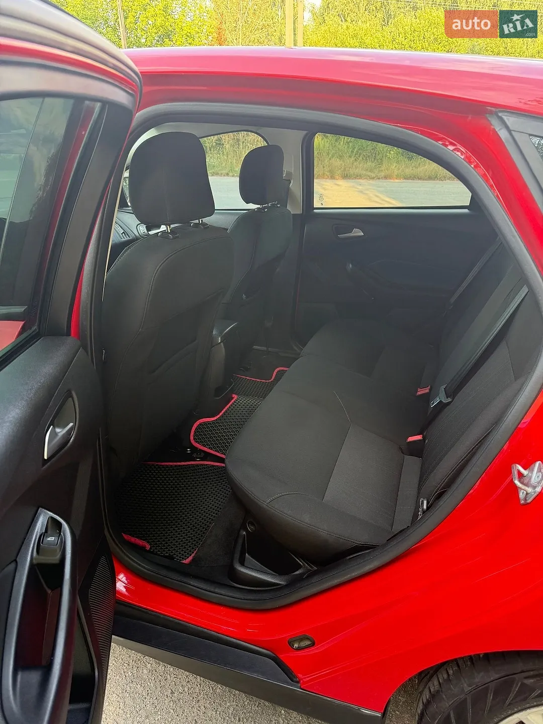 2015 Ford Focus - мініатюра 18