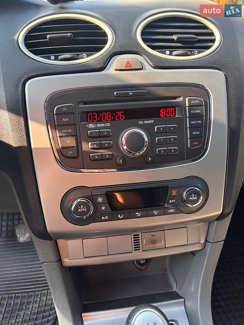 2010 Ford Focus - мініатюра 13