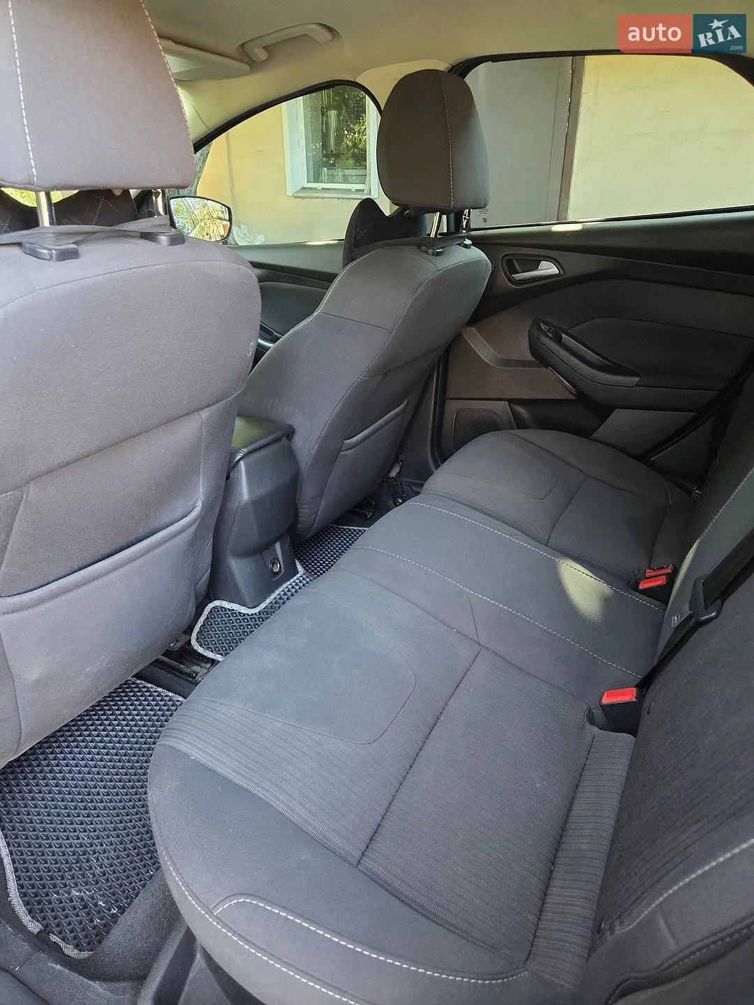 2012 Ford Focus - мініатюра 12