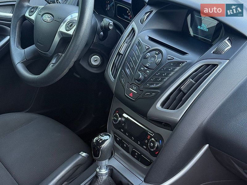 Універсал Ford Focus 2014 в Долині фото 17 Універсал Ford Focus 2014 в Долині