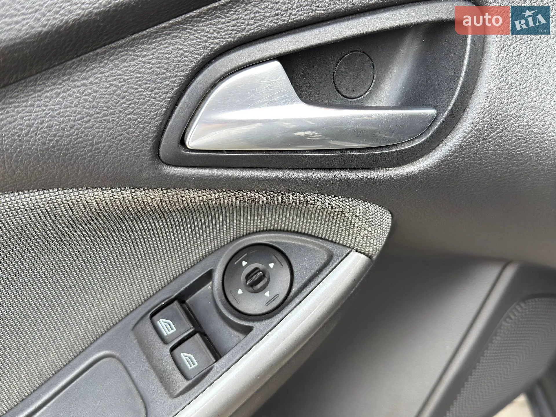 2011 Ford Focus - мініатюра 11
