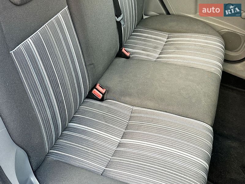 Хэтчбек Ford Focus 2008 в Житомире