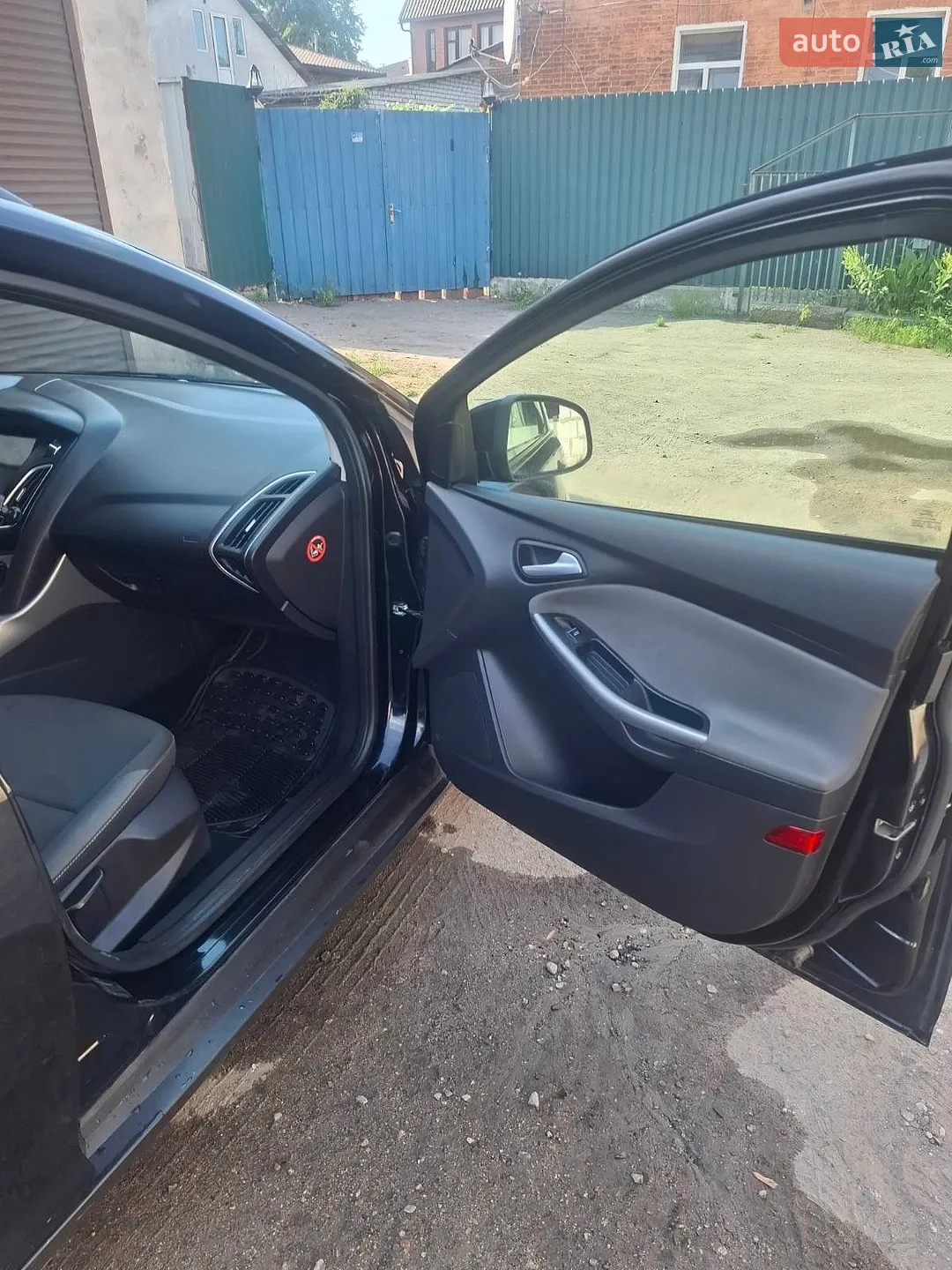 2011 Ford Focus - мініатюра 11