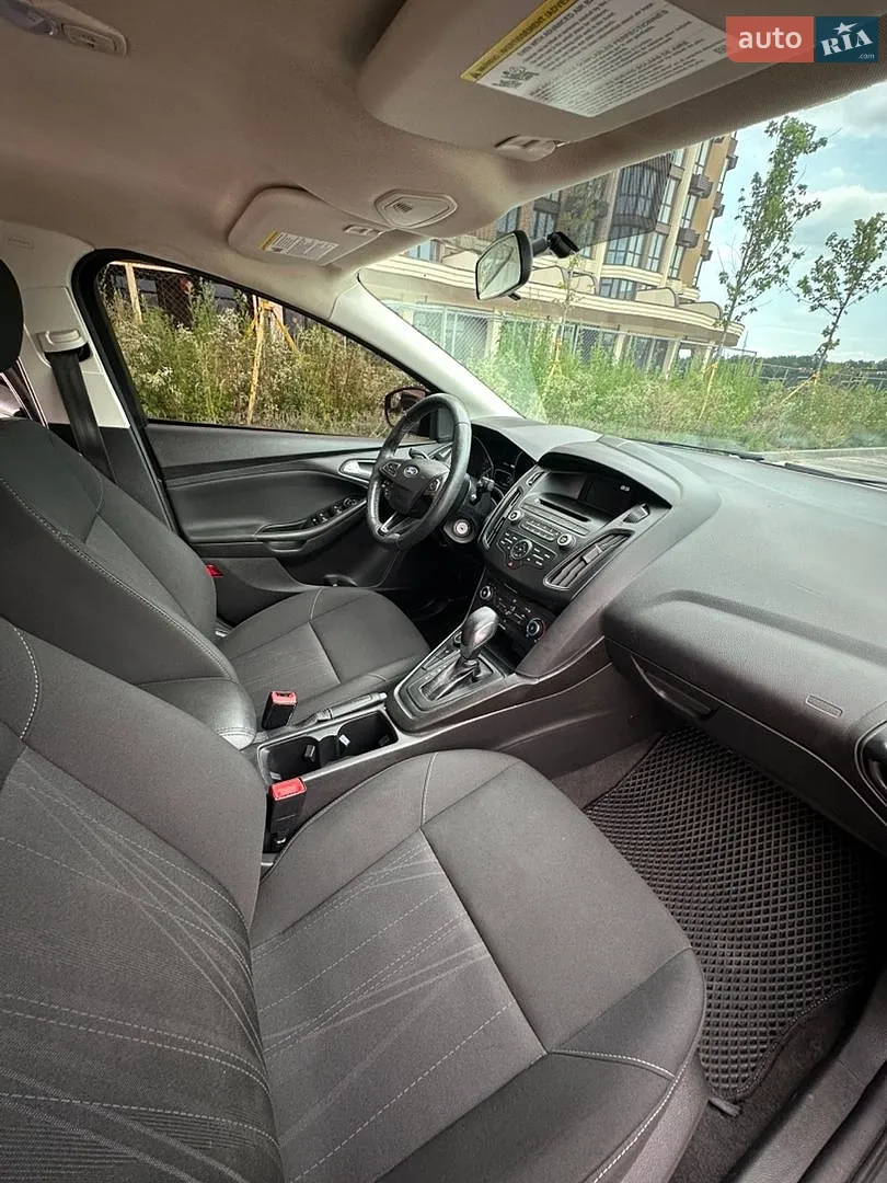 2017 Ford Focus - мініатюра 10
