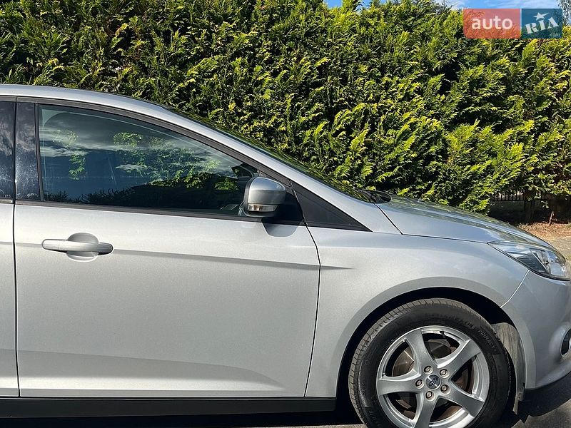 Хэтчбек Ford Focus 2011 в Шептицькому