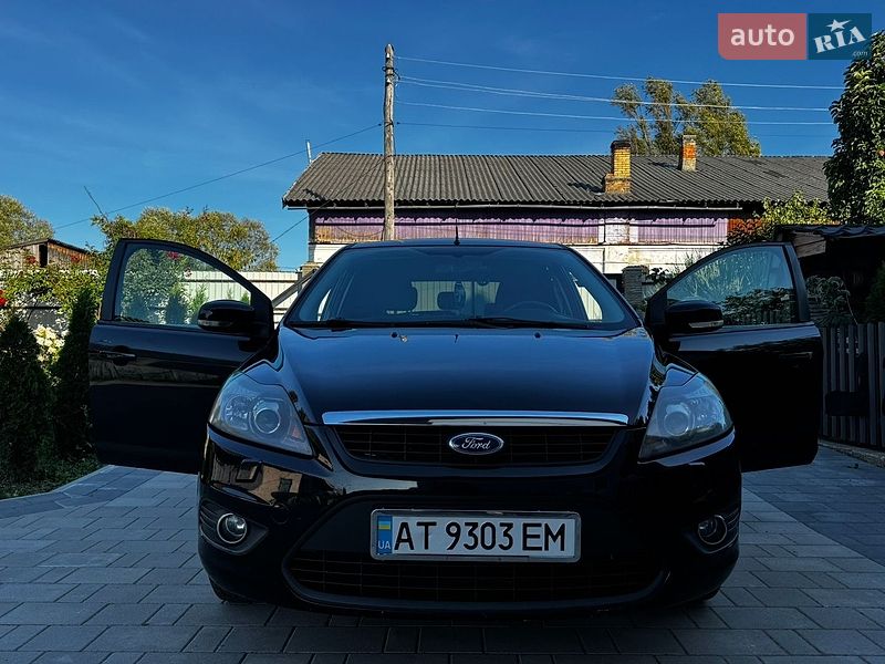 Хетчбек Ford Focus 2009 в Вигоді