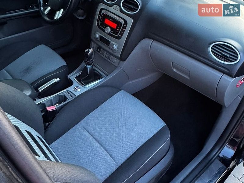 Хетчбек Ford Focus 2009 в Вигоді