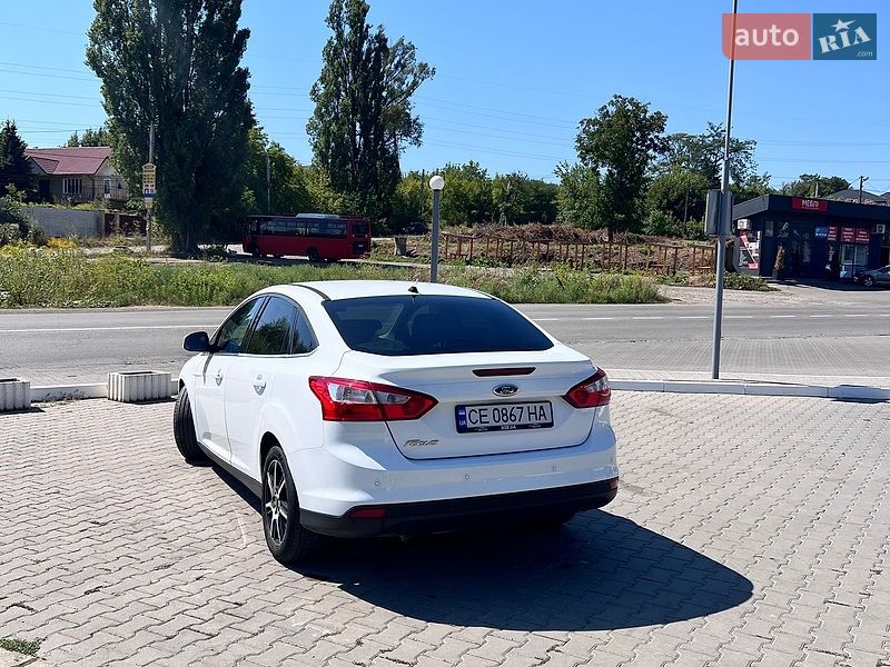 Седан Ford Focus 2011 в Черновцах