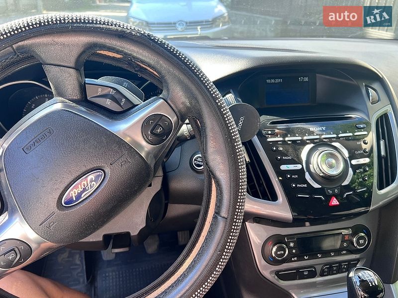 Седан Ford Focus 2011 в Черновцах