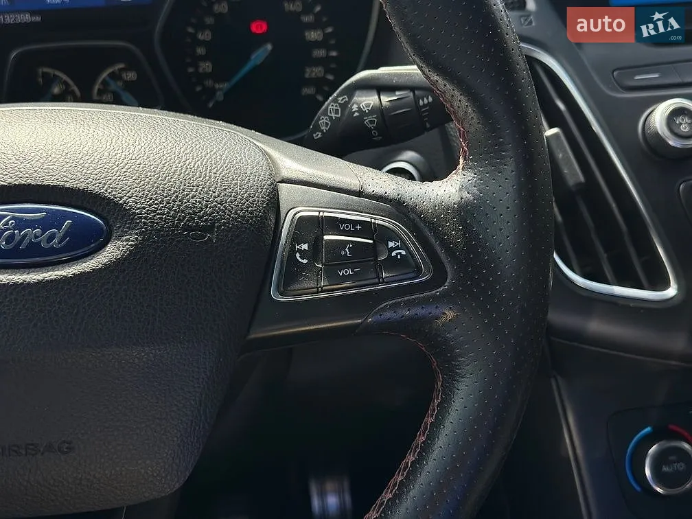 2016 Ford Focus - мініатюра 14