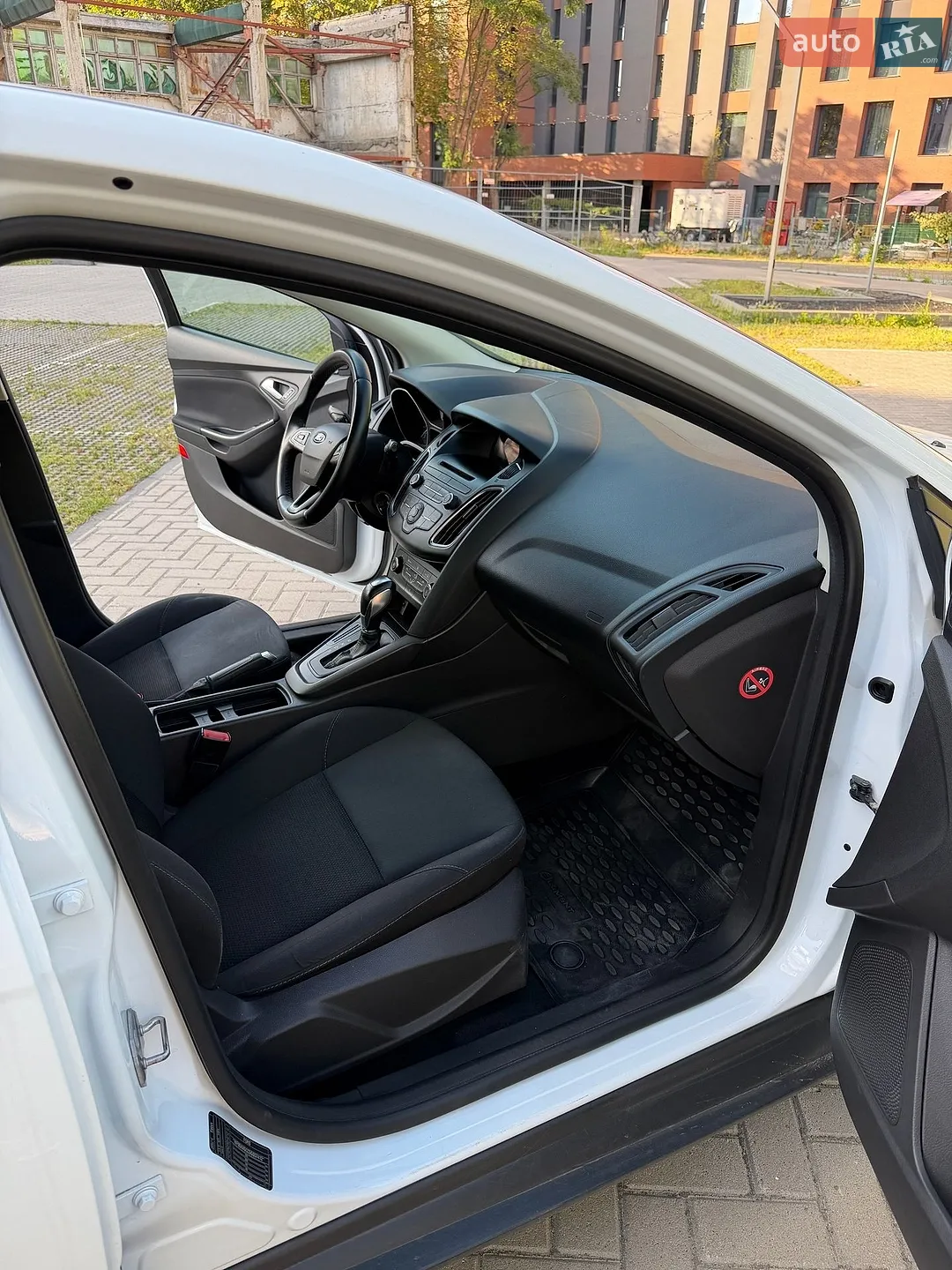 2016 Ford Focus - мініатюра 31