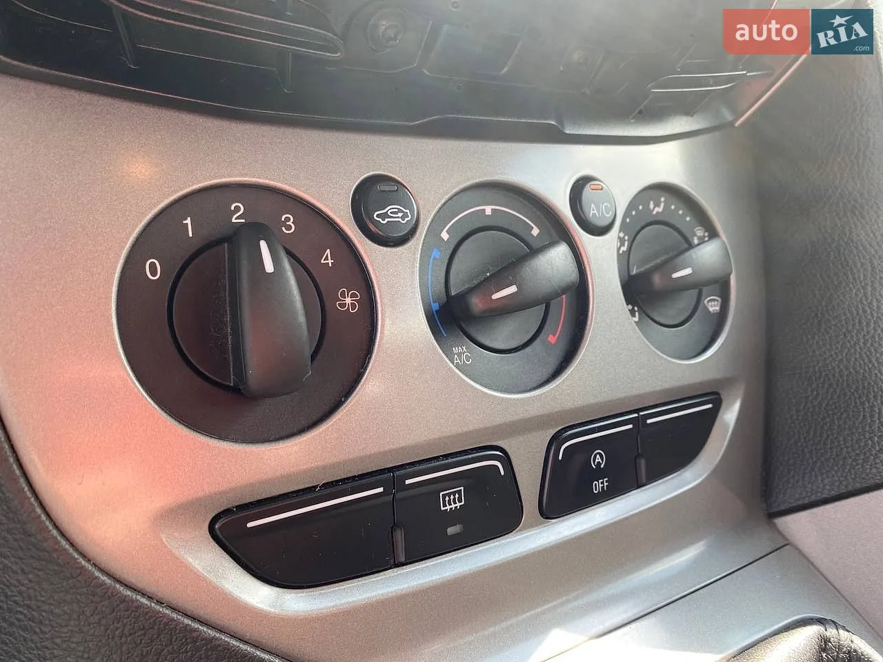 2014 Ford Focus - мініатюра 16