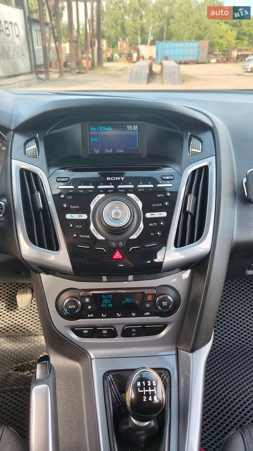 2011 Ford Focus - мініатюра 18