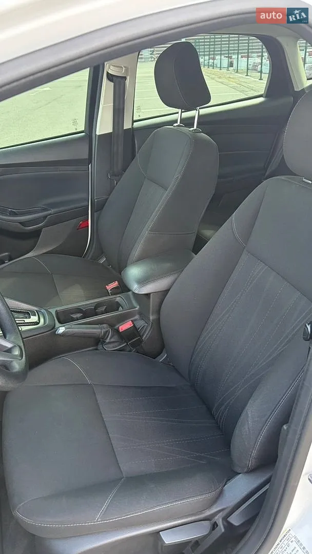 2016 Ford Focus - мініатюра 11
