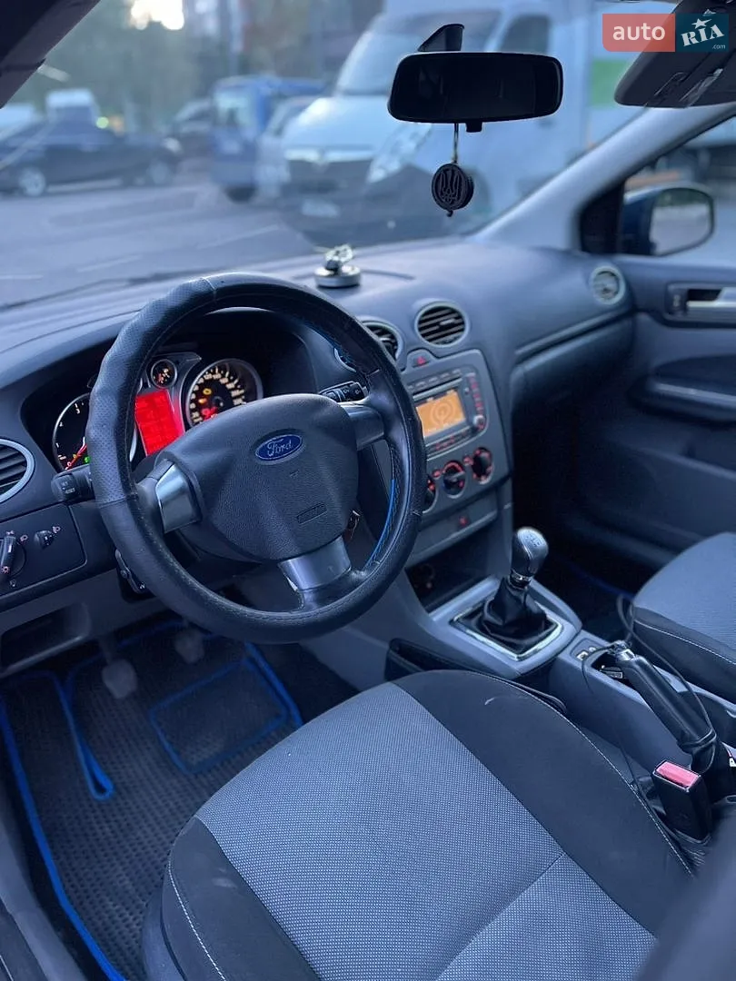 2010 Ford Focus - мініатюра 14