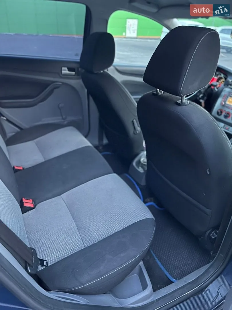 2010 Ford Focus - мініатюра 25