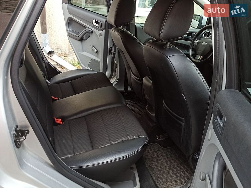 Универсал Ford Focus 2010 в Золочеве