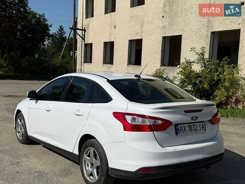 Седан Ford Focus 2014 в Шполе