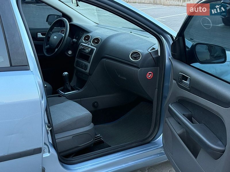 Седан Ford Focus 2006 в Киеве