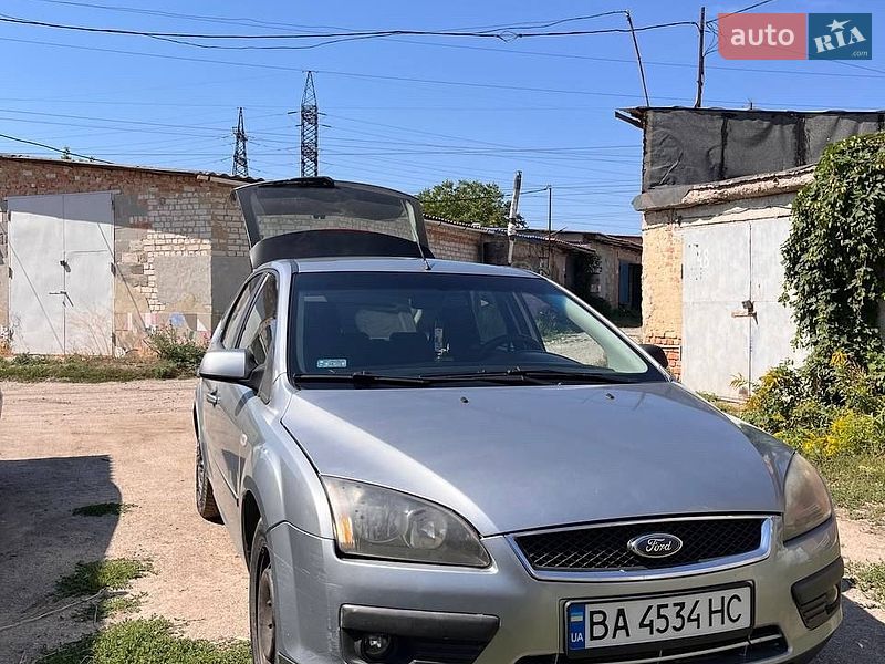 Хэтчбек Ford Focus 2004 в Кропивницком