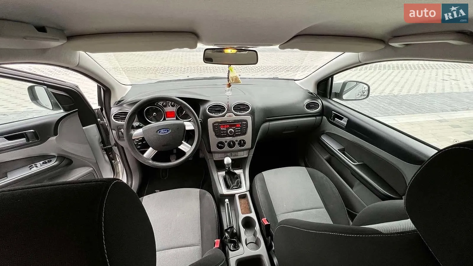 2010 Ford Focus - мініатюра 3