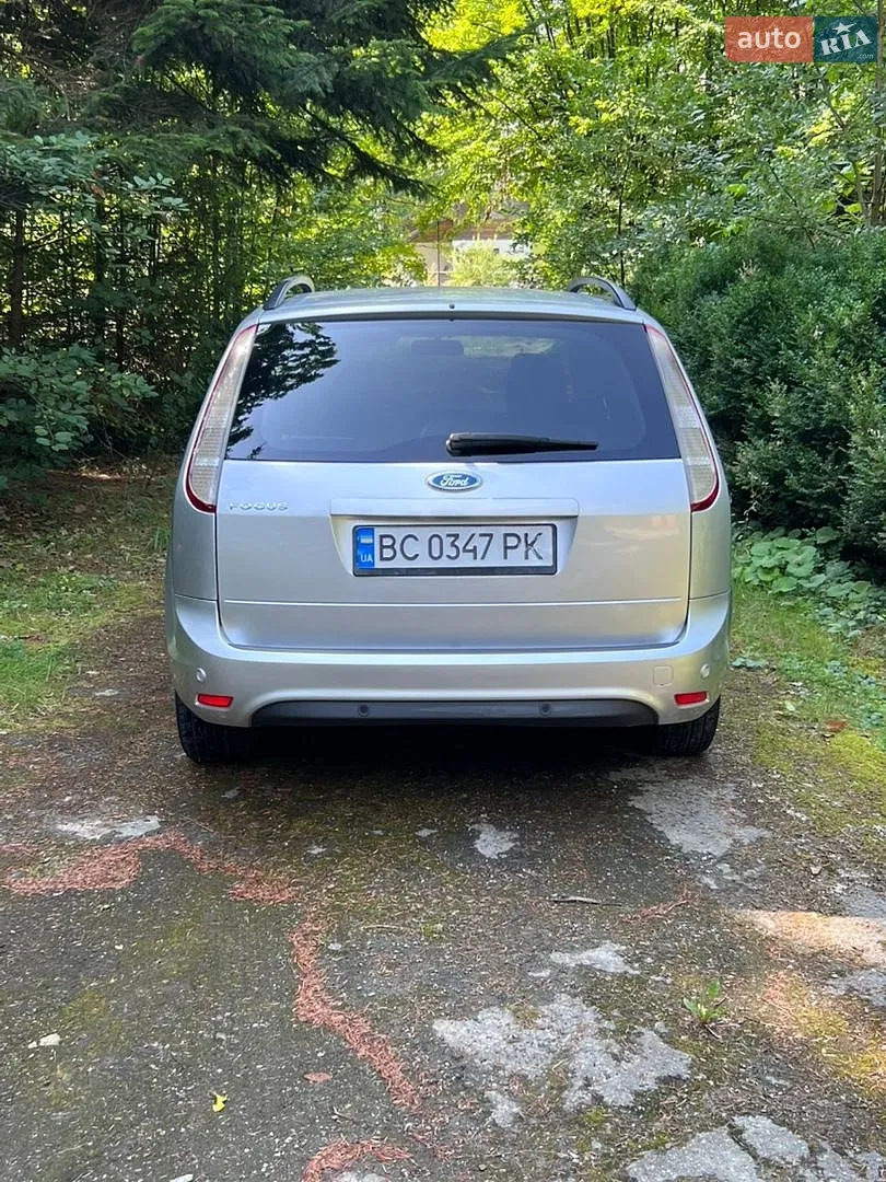 2010 Ford Focus - мініатюра 13