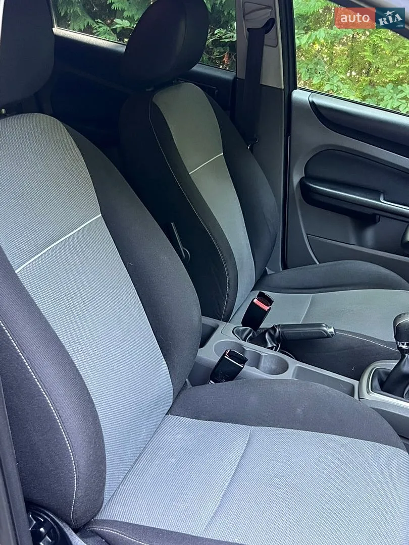 2010 Ford Focus - мініатюра 24
