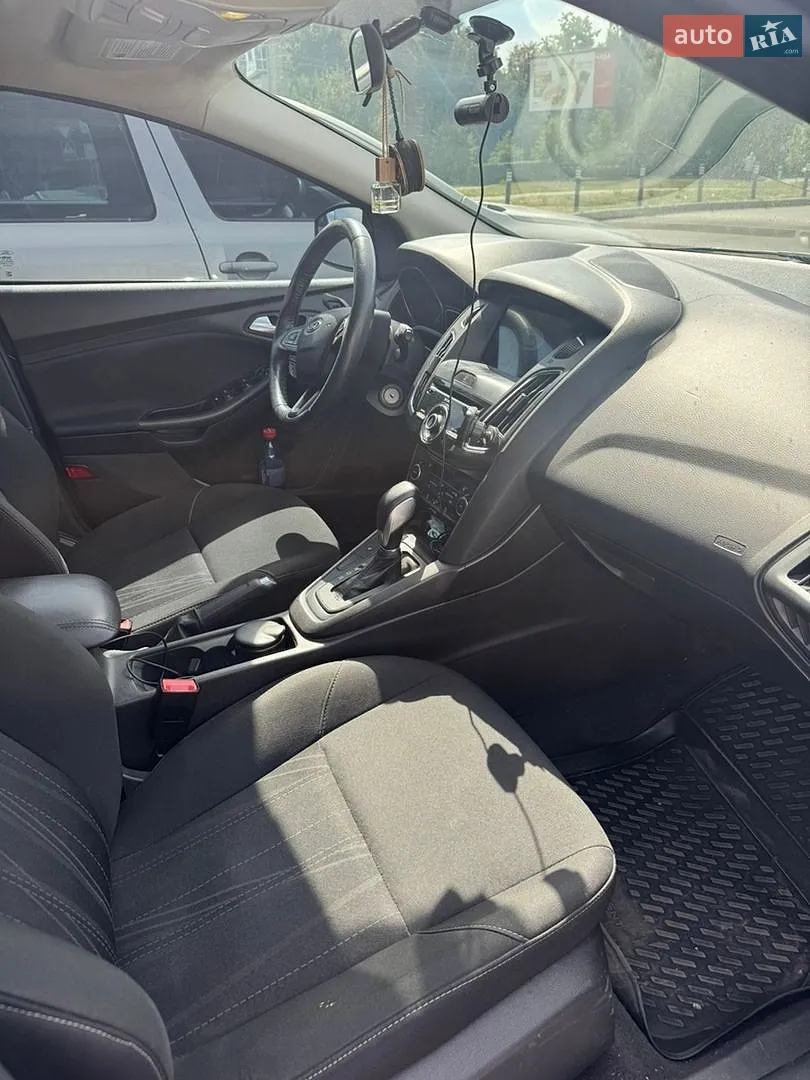 2017 Ford Focus - мініатюра 11