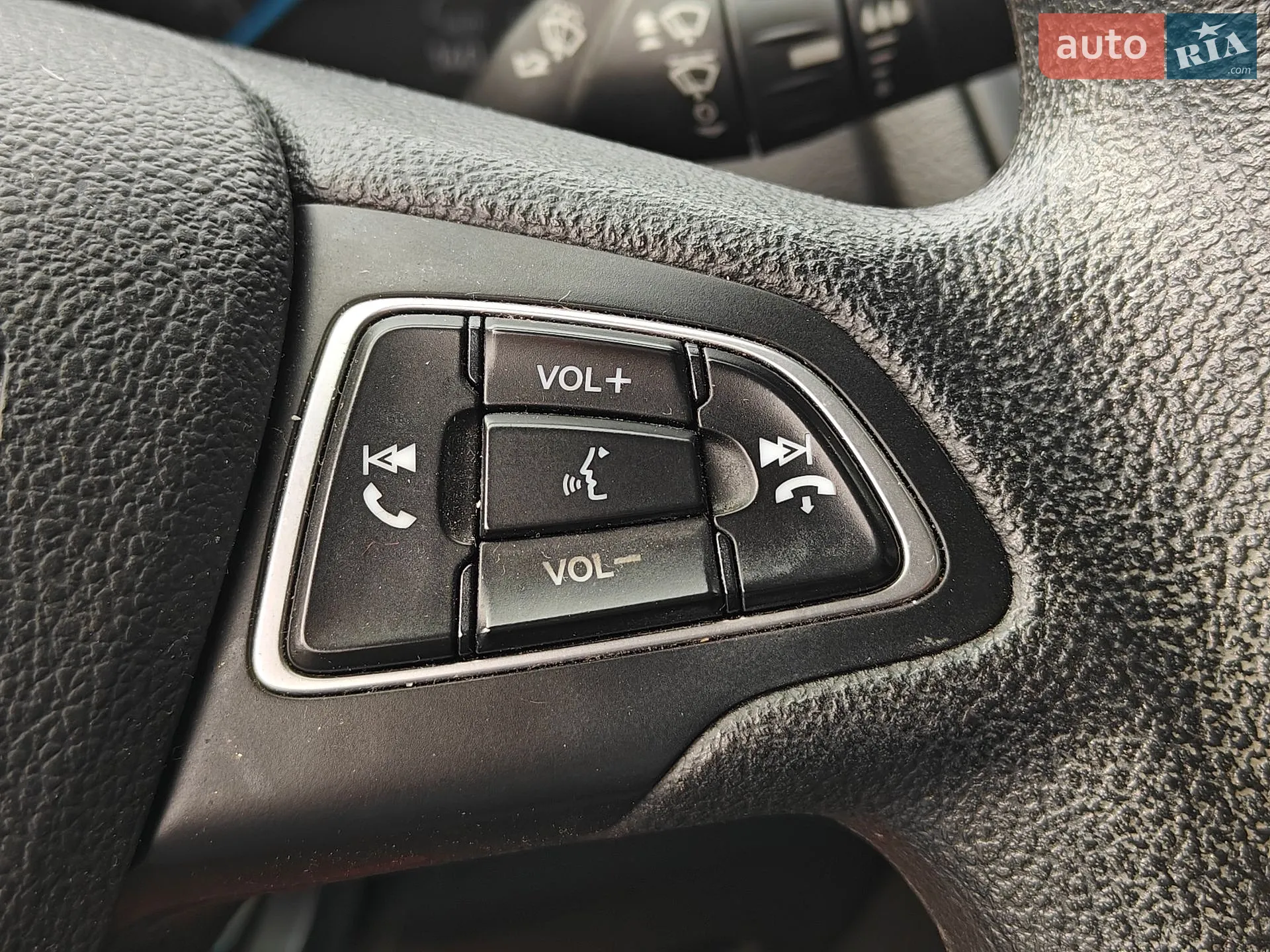 2018 Ford Focus - мініатюра 13
