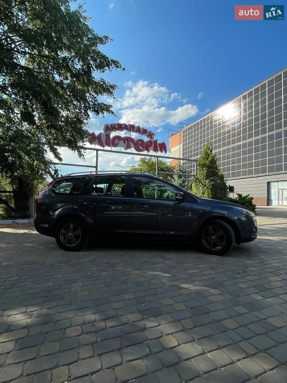 2010 Ford Focus - мініатюра 3