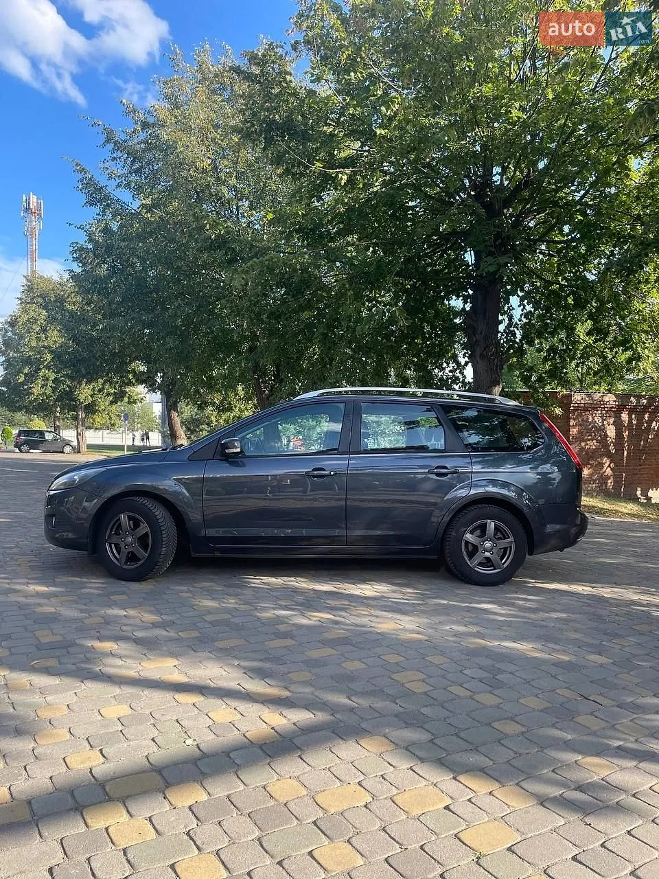 2010 Ford Focus - мініатюра 7