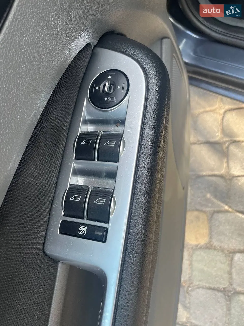 2010 Ford Focus - мініатюра 10