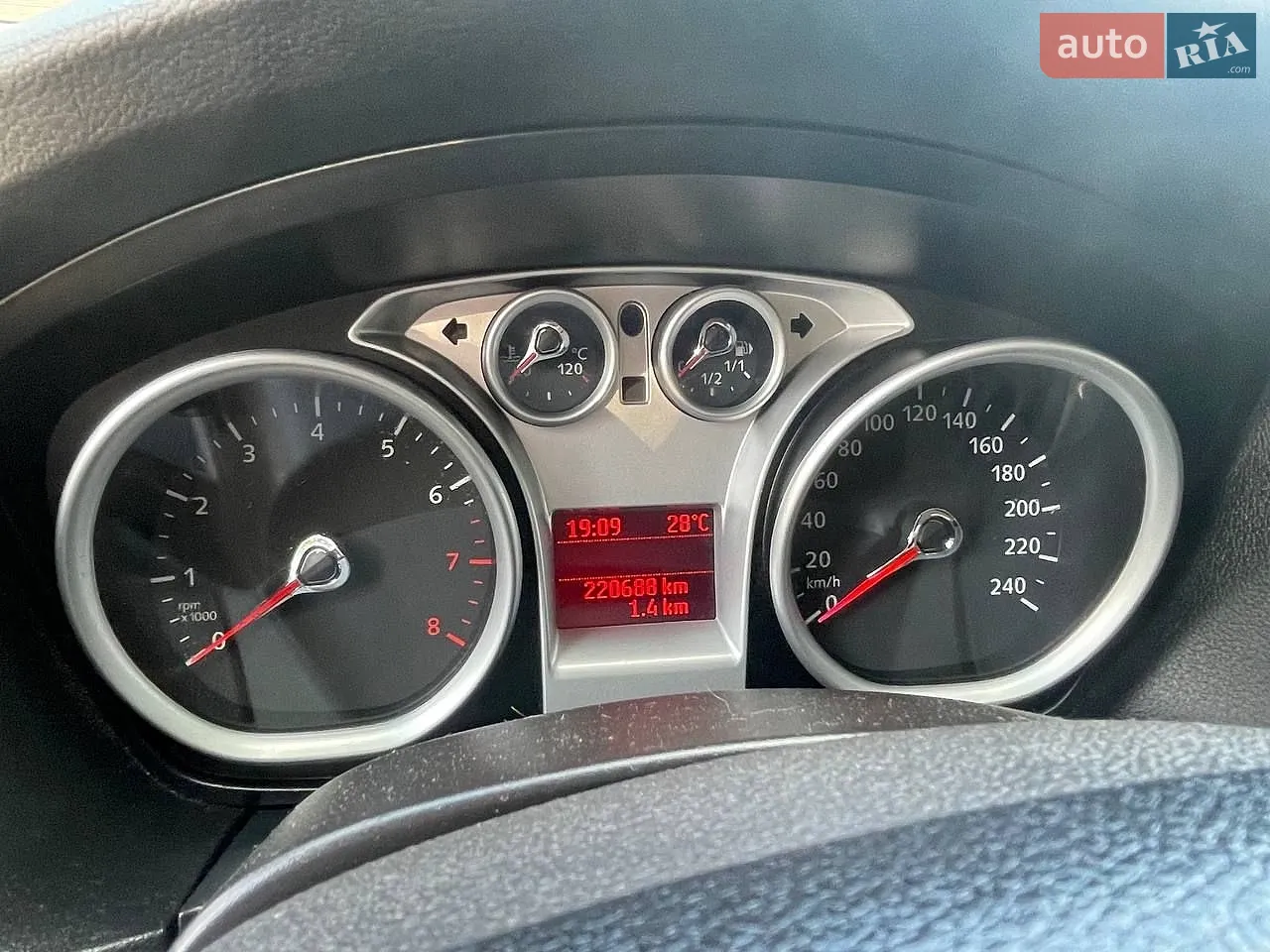 2010 Ford Focus - мініатюра 14