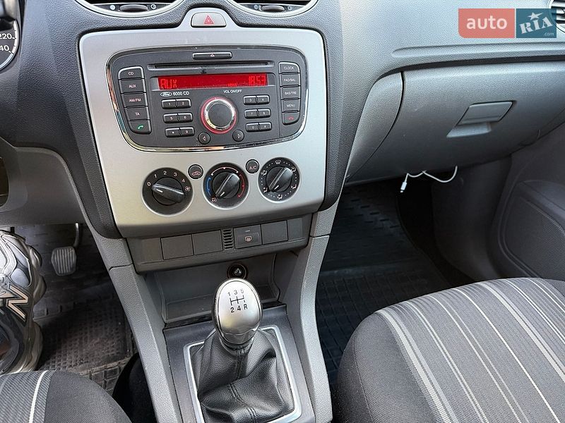 Хэтчбек Ford Focus 2011 в Житомире фото 12 Хэтчбек Ford Focus 2011 в Житомире