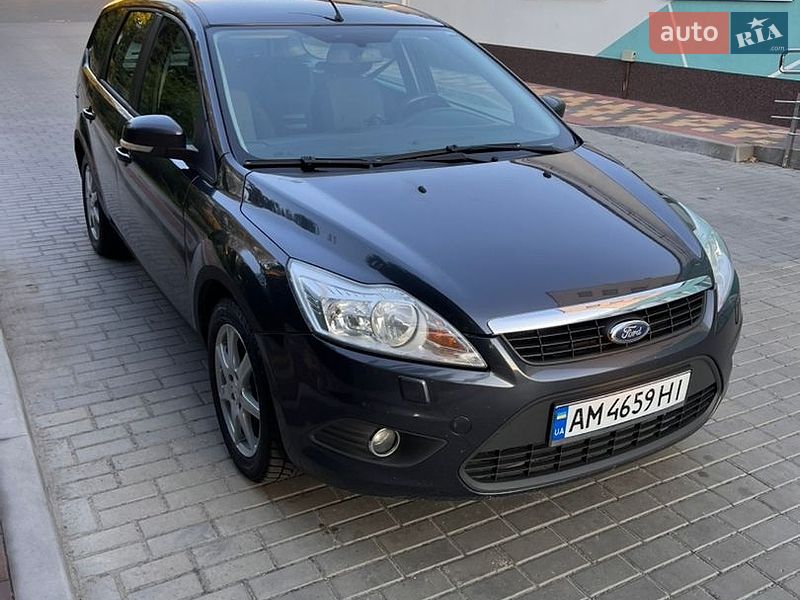 Ford Focus 2010 Ford Focus 2010
