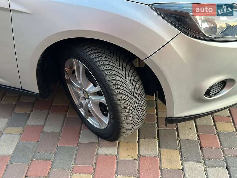 Універсал Ford Focus 2011 в Володимирці